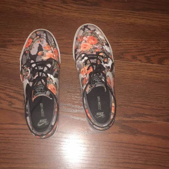 Size US MENS 9.5 Sneakers Stefan Janoski addition - Picture 2 of 6